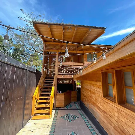 Casa Aura Beachfront B&B